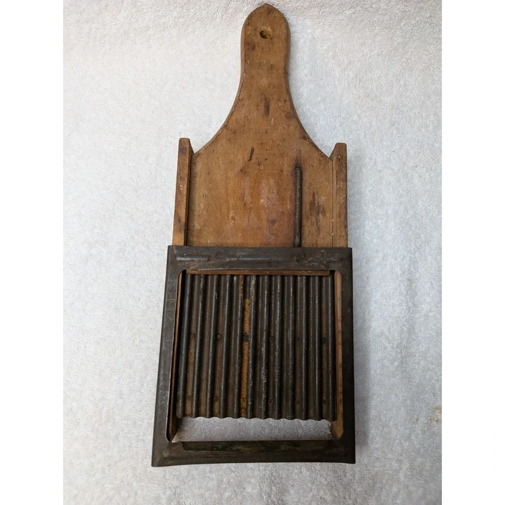 Vintage Wood & Metal Crinkle Cutter Food Slicer Wavy Blade Manual w/ Handles